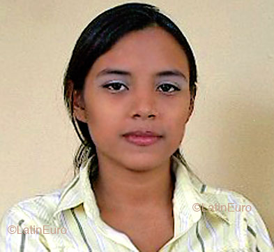 Date this tall Any Country girl Kimberlin from  N1234