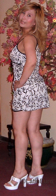 Date this charming Peru girl Maria from Lima N1323