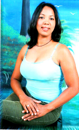 Date this beautiful Dominican Republic girl Flor from  N1463