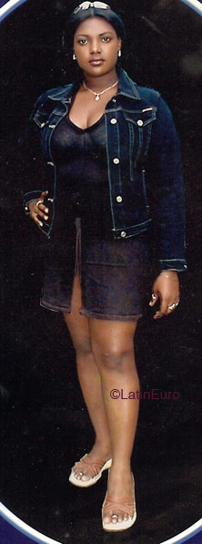 Date this hot Dominican Republic girl Caridad from Santo Domingo N1569