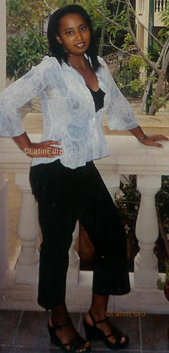 Date this funny Spain girl Berenice from  N2041