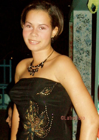 Date this attractive Dominican Republic girl Sulay from Barahona N-799