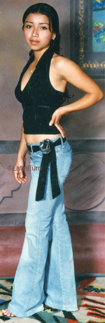 Date this hard body Honduras girl Maria from Yoro N2470