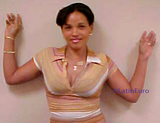 Date this stunning Any Country girl Elizabeth from  N2930