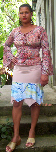 Date this voluptuous Any Country girl Bernada from  N3122