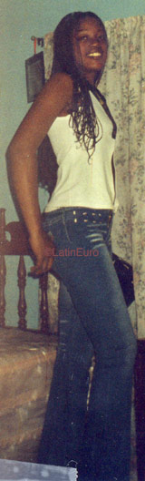 Date this happy Jamaica girl Leonie from  N3202