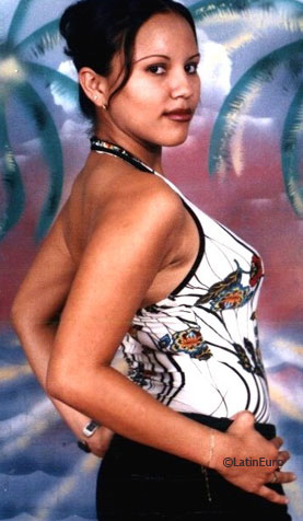 Date this good-looking Honduras girl Ehidy from Morazan N3299