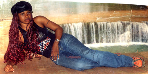 Date this tall France girl Laurette from  N3484