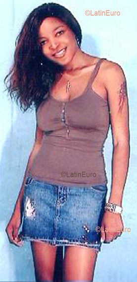 Date this passionate France girl Cassandra from  N546