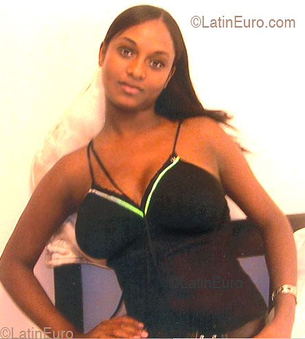 Date this cute Any Country girl Wendy from  N571