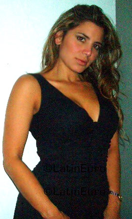 Date this happy El Salvador girl Maria from San Salvador SV9