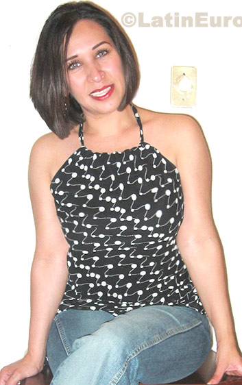 Date this young Any Country girl Claudia from Matamoros N-1123