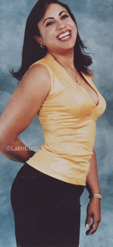 Date this lovely Colombia girl Brigida from Bogota C145