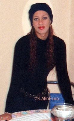 Date this beautiful Brazil girl Valeria from DIADEMA B9732