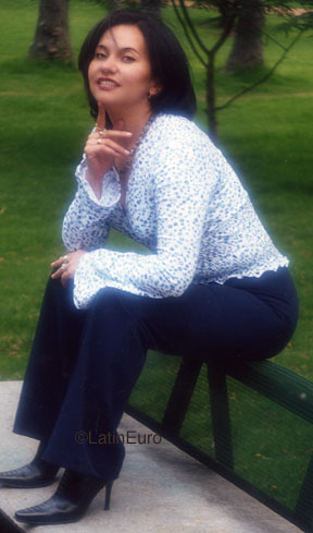 Date this pretty Colombia girl Doris from Bogota C9973