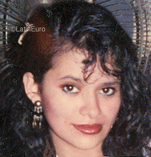 Date this voluptuous Honduras girl Ana from  N3947