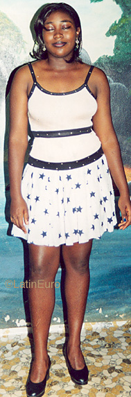 Date this gorgeous Cameroon girl Carole from Yaounde N3968