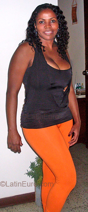 Date this cute Colombia girl Aidee from Medellin CO24