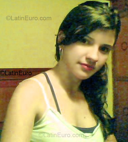 Date this stunning Colombia girl Mary from Bogota CO55