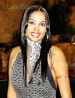 Date this attractive Brazil girl Jaqueline from Goiania BR78