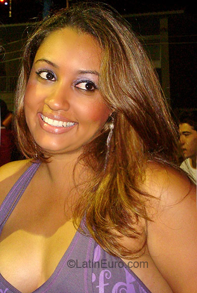 Date this lovely Brazil girl Phryscylah from Ribeirao Preto BR94