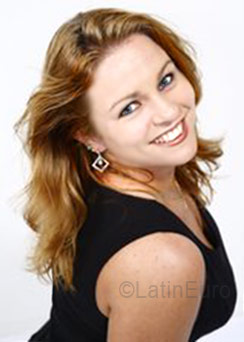 Date this pretty Brazil girl Angela from Blumenau BR135