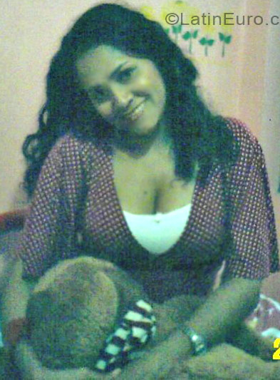 Date this sensual Colombia girl Maphy from Bogota CO104