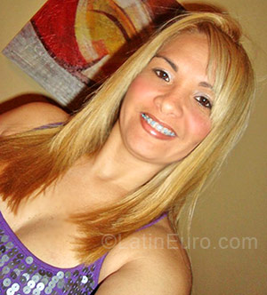 Date this tall Brazil girl Carla from RIO DE JANEIRO BR166