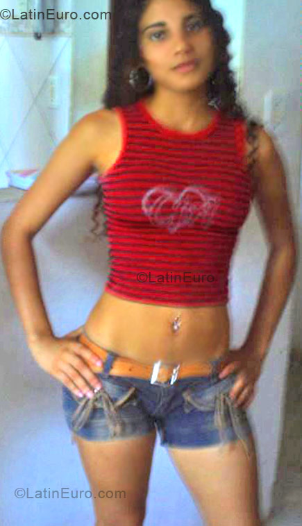 Date this tall Brazil girl Camila from Salvador BR177
