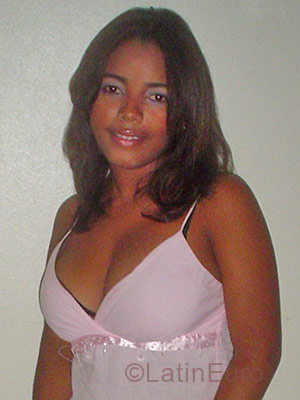 Date this tall Dominican Republic girl Maria De Los Angeles from San Cristobal DO158