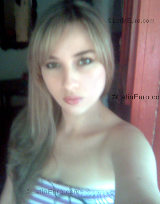 Date this funny Colombia girl Diana Patricia from  CO163