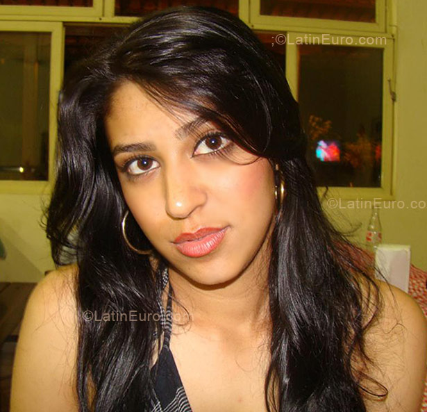 Date this stunning Brazil girl Janaina from Belo Horizonte BR236