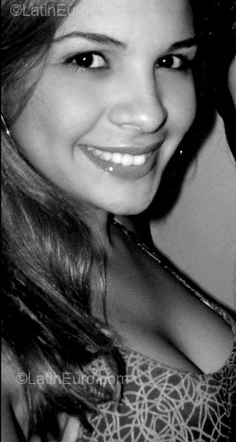 Date this delightful Brazil girl Ana Beatriz from Nazare Da Mata BR330