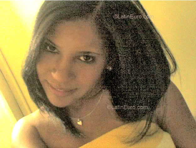 Date this exotic Dominican Republic girl Eloisa from Santo Domingo DO247