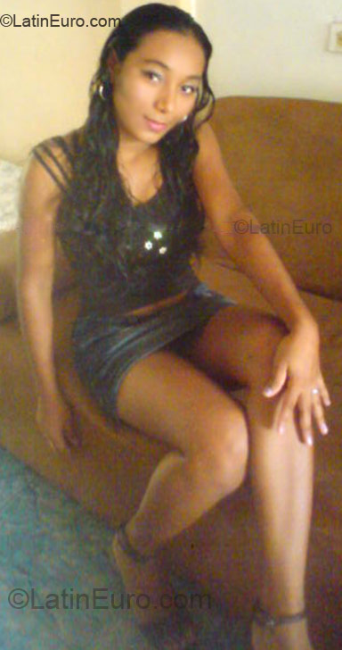 Date this good-looking Colombia girl Naibeth from Cartagena CO265