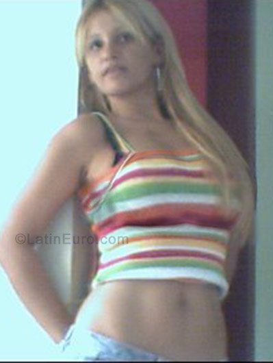 Date this happy Brazil girl Soraia from Campos BR426