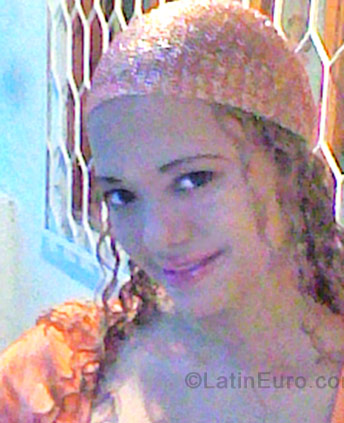 Date this fun Colombia girl Lina Margarita from Cartagena CO346