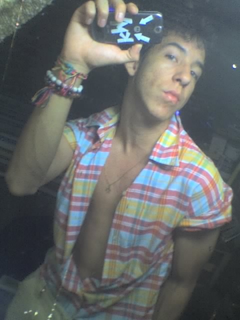 Date this happy Colombia man Kmiozpina from Cali CO355