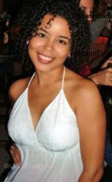 Date this gorgeous Colombia girl Ana Milena from Barranquilla CO373