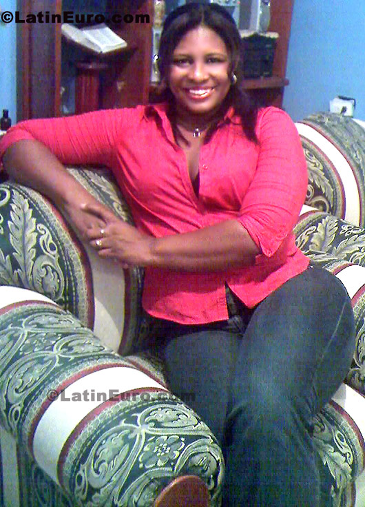 Date this delightful Colombia girl Liliana from Cartagena CO399