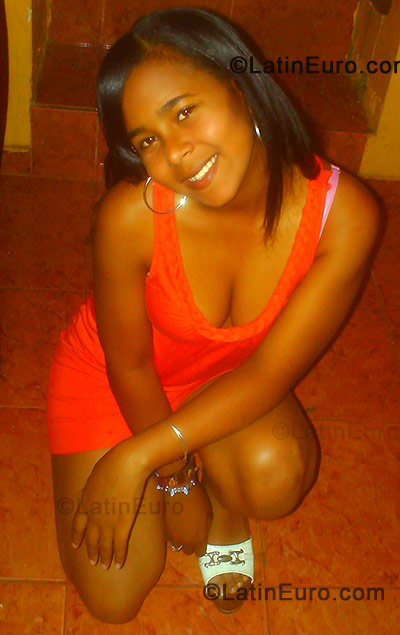 Date this tall Dominican Republic girl Liliana Maria from Santiago DO406