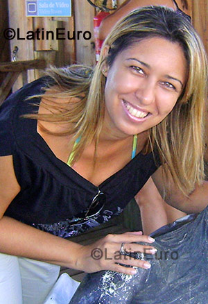 Date this happy Brazil girl Rosane from Rio De Janeiro BR666