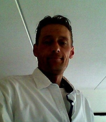 Date this georgeous Netherlands man SeaGear from Enschede NL30