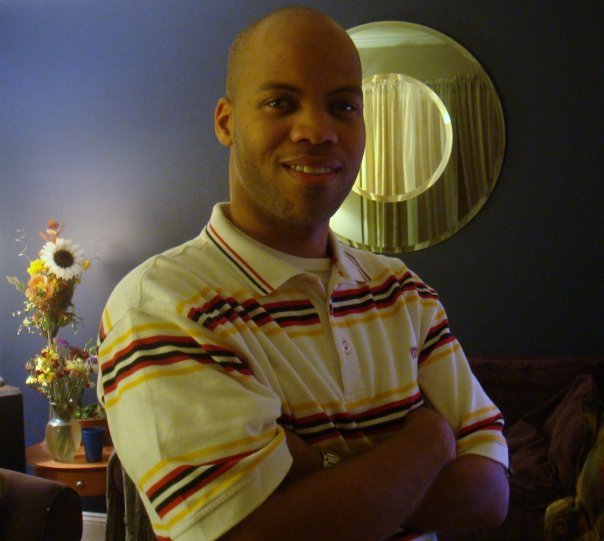 Date this attractive United States man Aaron from Detroit US1743