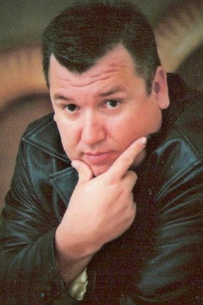 Date this happy United States man Eric from Sacramento US1769