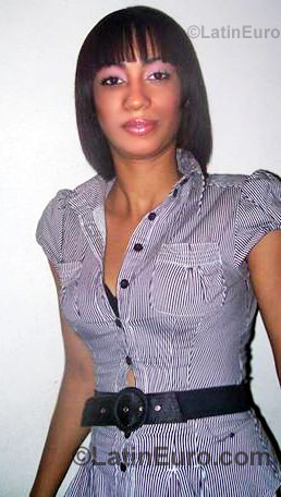 Date this beautiful Dominican Republic girl Adelaida from  DO648