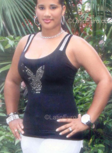 Date this lovely Dominican Republic girl Brenda from  DO649