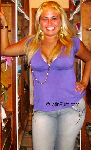 Date this funny Brazil girl Hadyr from Sao Paulo BR879