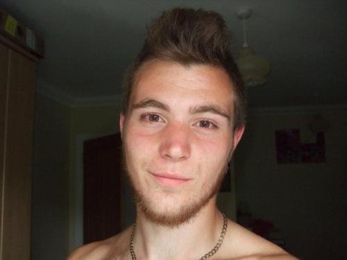 Date this passionate United Kingdom man Rhydian from Carmarthen GB125