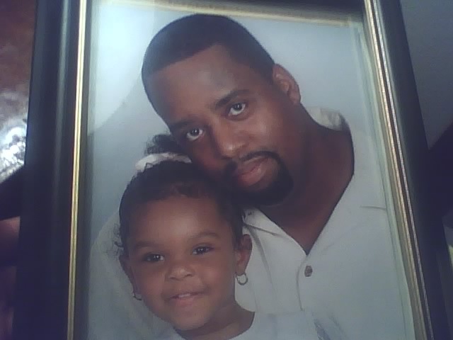 Date this attractive United States man Ouzonero from KANSAS CITY US1985